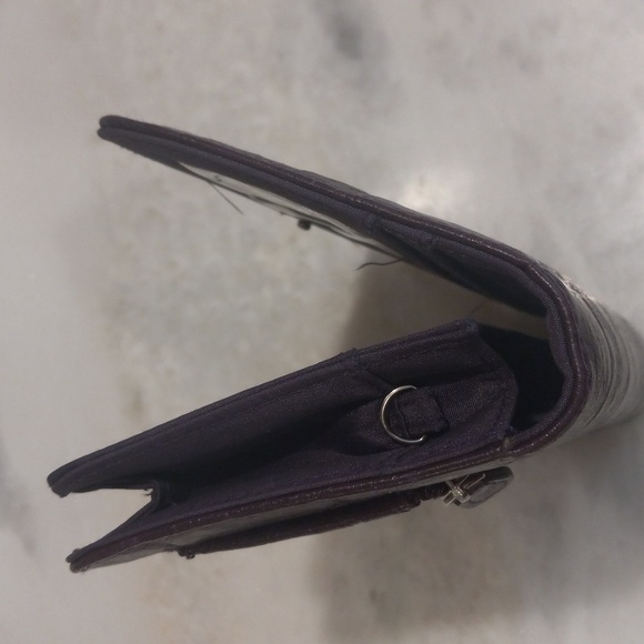 Wallet/Wristlet - Picture 5 of 15